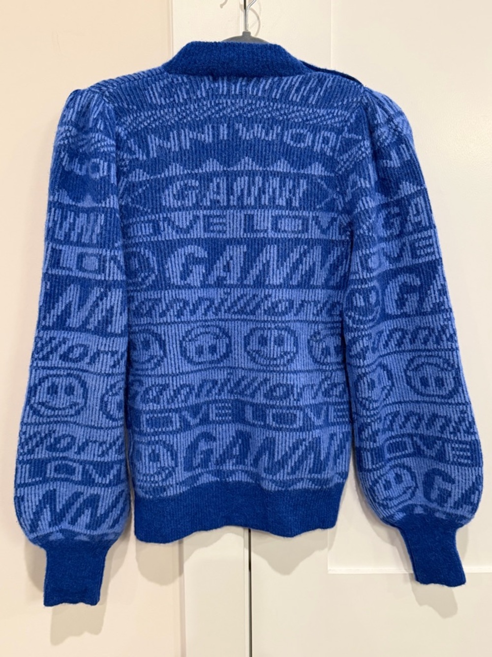 GANNI Alpaca and Merino Wool Jaquard Logo Button Sweater in Blue NWT's Sz Small - Picture 16 of 17